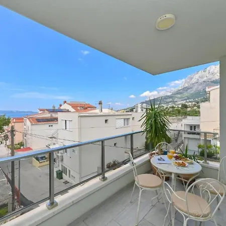 Hani 2 - Two Bedroom With Balcony And Sea View * マカルスカ