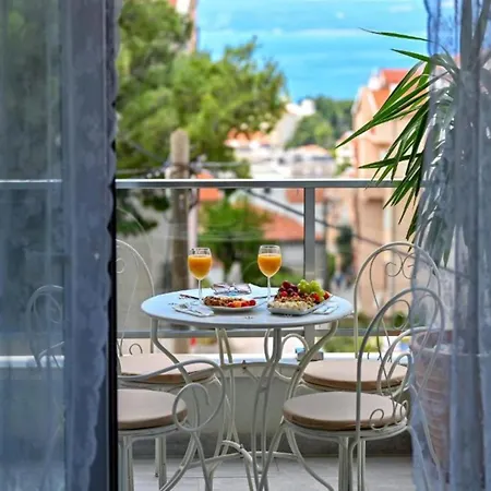 Hani 2 - Two Bedroom With Balcony And Sea View アパート マカルスカ