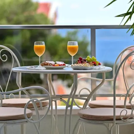 Hani 2 - Two Bedroom With Balcony And Sea View * Makarska
