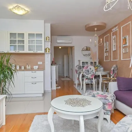 Hani 2 - Two Bedroom With Balcony And Sea View Διαμέρισμα *